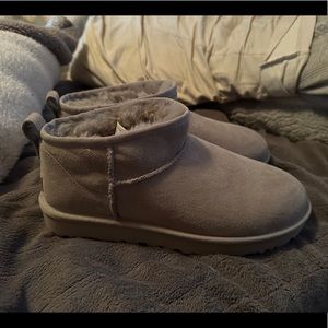 Ugg Mini